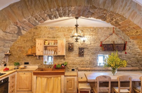 Cortona Villa | Wonderful villa for 4 guests with pool, WIFI, A/C, TV and panoramic view