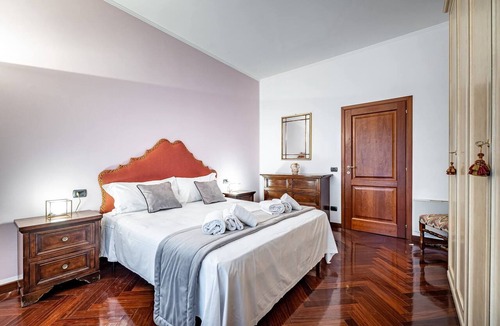 Lungarno del Tempio Apartment | YiD Elegant apt with garage