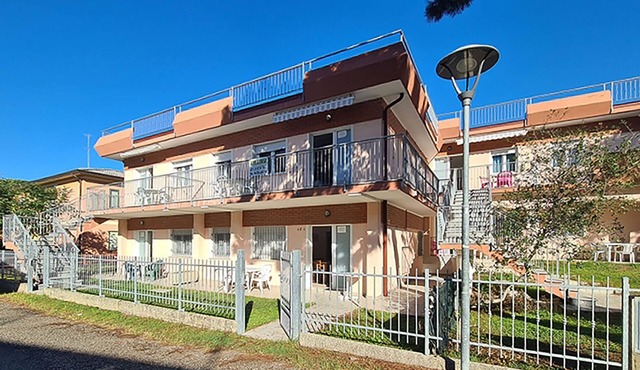 3 bedroom lovely apartment in Rosolina Mare (RO)