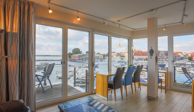 5-star vacation apartment Panorama Suite in the Hafenresidenz Waren (Müritz) in Waren (Müritz)