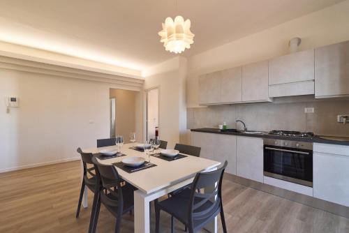 AM Stays 5 - Central Penthouse with View and Parking in Perugia