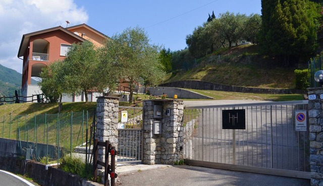 Apartment in a Villa with a Spa in mezzanego
