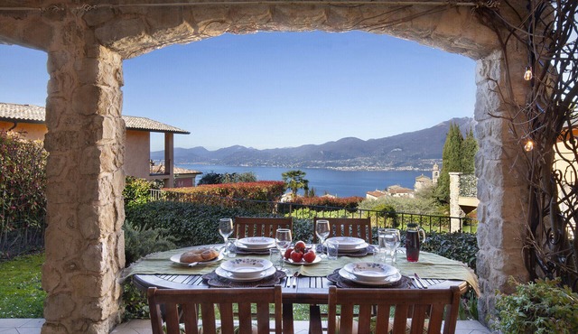 Apartment Laghetto with Pool in Torri del Benaco
