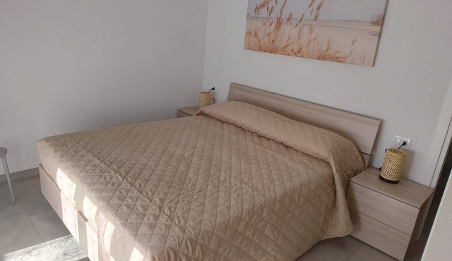 Apartment 'Tramontana' with Shared Terrace, Wi-Fi and Air Conditioning in Porto Garibaldi