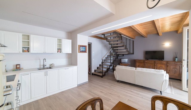 Apartment 'Tramonto' with Shared Terrace, Wi-Fi and Air Conditioning