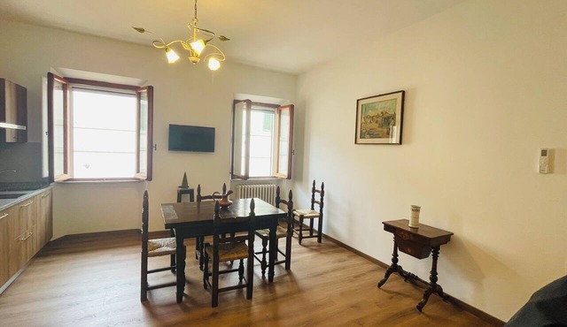 Awesome 4-bedroom apartment with AC in Castiglione del Lago
