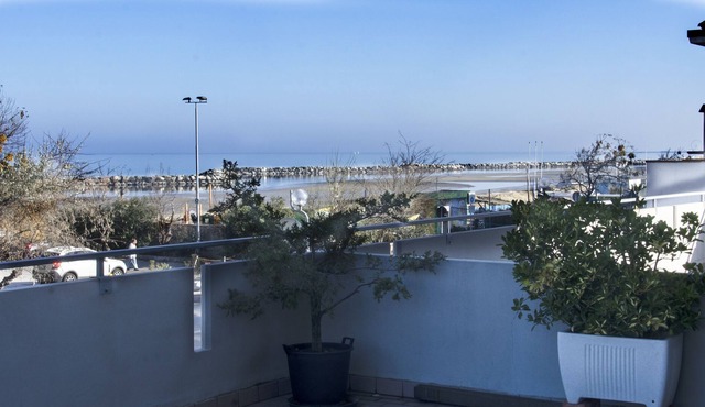Beachfront apartment in Rimini with panoramic terrace "Francesca" in Viserbella