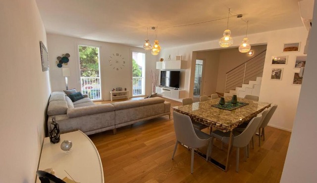 Beatrice Luxury Home in Ravenna