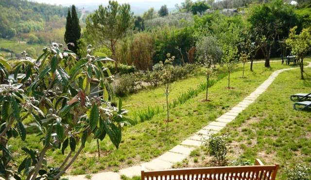 Beautiful apartment in villa for 2 people with WIFI, pool and TV, close to San Gimignano in Gavignano