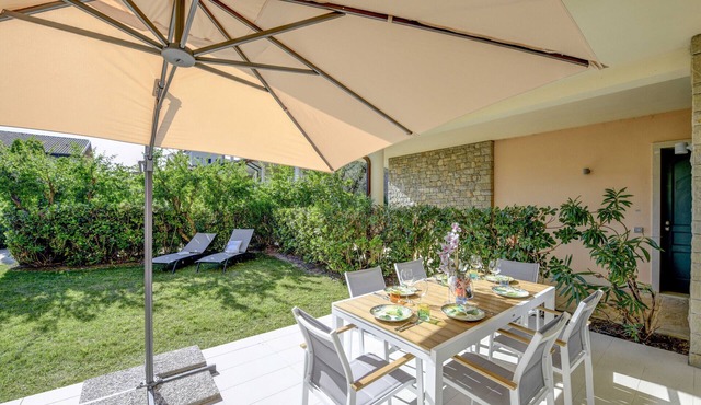 Caesar Sirmione Luxury Apartment F02 in Sirmione