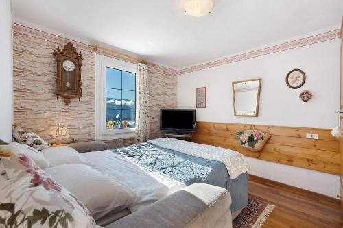 Casa Zarina Well-kept Two-room in Cavalese