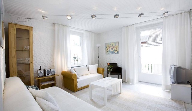 Charming Apartment "Bregenz 6 Top 2" with Wi-Fi, Balcony, Terrace & Garden in Bregenz