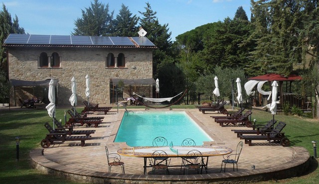 Cottage Umbertide - Two Bedroom Resort, Sleeps 4 in Perugia