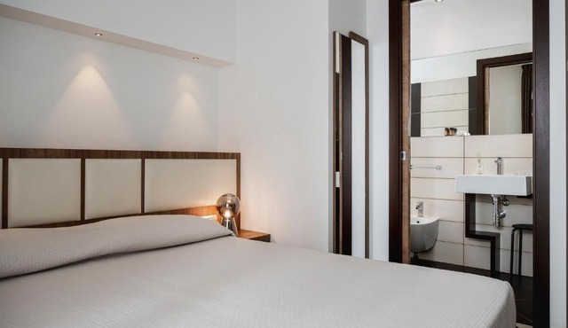 Dan Hotel