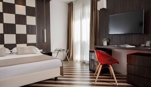 Dan Hotel