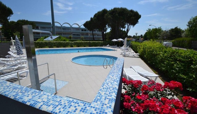Enjoy the peace on our beautiful terrace - Beahost in Bibione Pineda