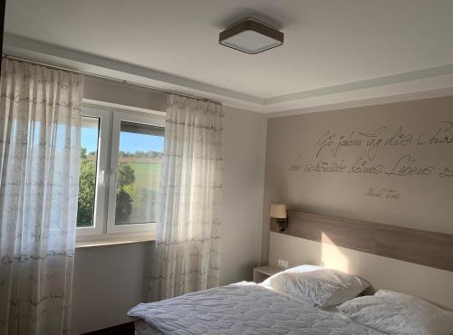 Exklusive Wohnung mit Brettachblick in Rot am See