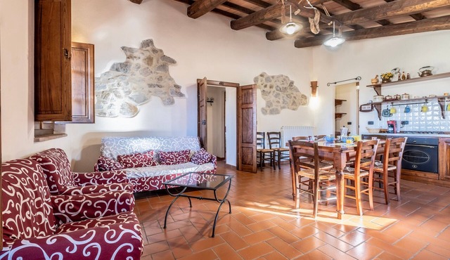 "Genziana" Apartment in Farmhouse with Shared Pool, Mountain View, and Wi-Fi in Arcidosso