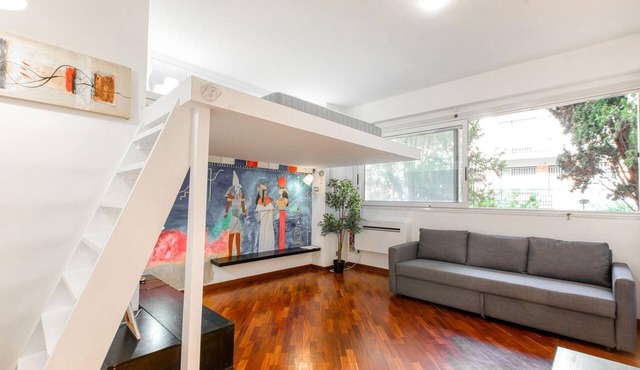 Gorgeous apartment in Genova with WiFi in Genova
