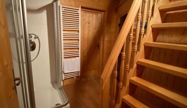 Große Ferienwohnung mit 3 Schlafzimmern in Selbitz