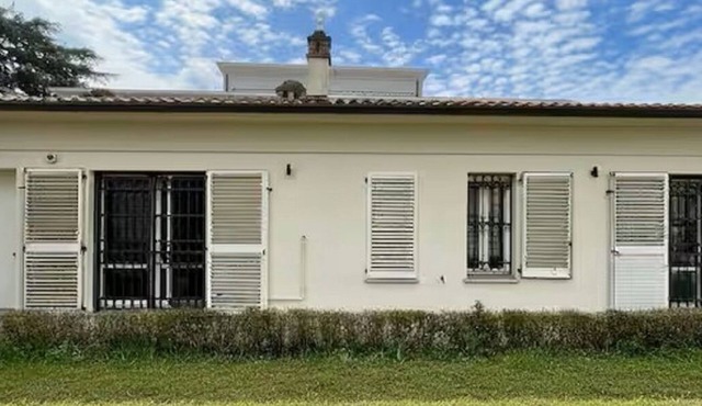 Ground floor house