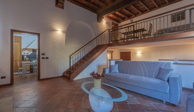 GuestHost - Exclusive Duplex Apartment in the City Center x9!