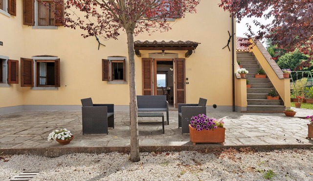Holiday Home 'Appartamento Sotto Gli Olivi' with Wi-Fi