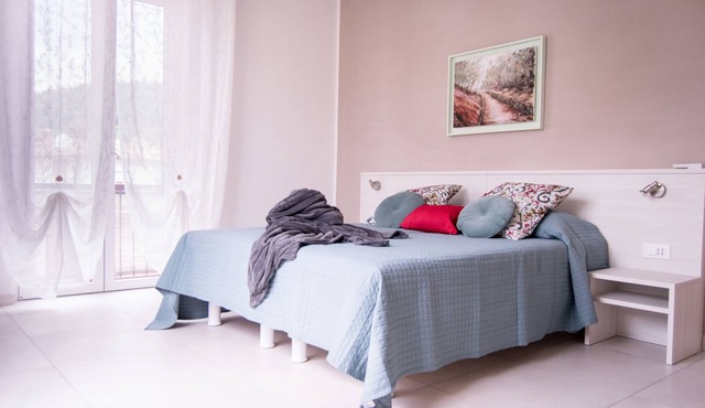 IRIS apartment - 200 meters from the lake and from the town center