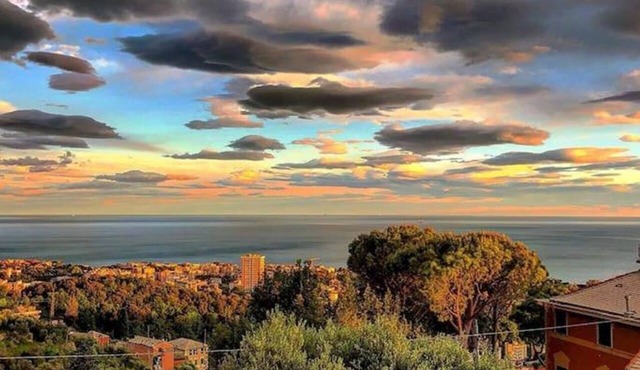 La Vedetta: nature and relaxation with private garden and sea view. in Genova