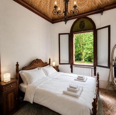 Lake House by Veneto Villa