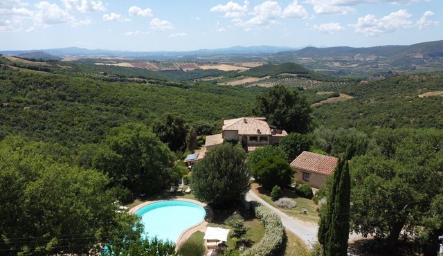 Lia Holiday Home, Private Pool and View in Seggiano