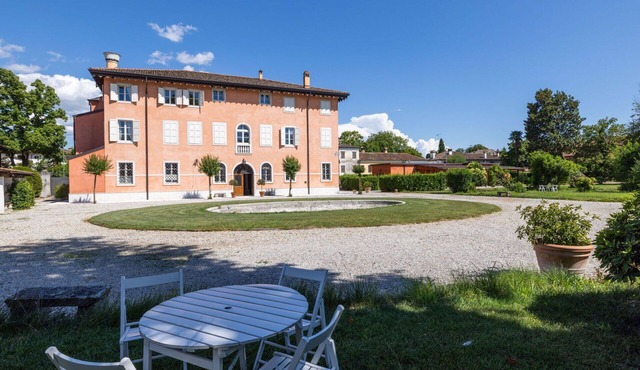 Lovely apartment for 4 people with WIFI, A/C, TV and patio in Cervignano Del Friuli