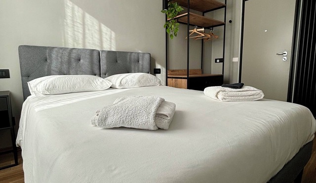 M4 BLACK Modern and Functional Studio Apartment