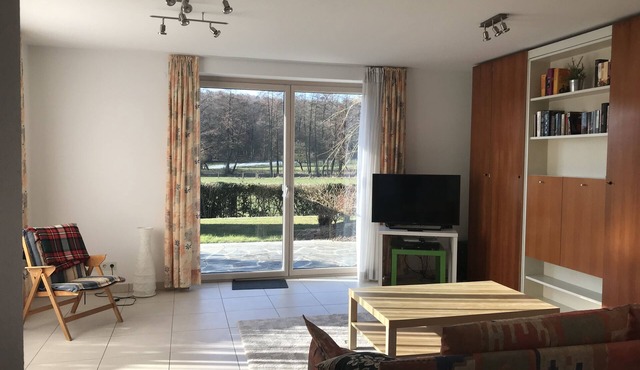 Modern, quiet apartment in the countryside - in 30 minutes by train to Messe Frankfurt in Friedrichsdorf