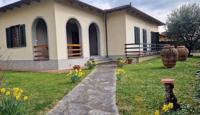 NEW! Cozy cottage with independent garden. in Scarperia e San Piero