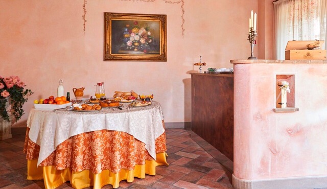 Nice apartment for 2 guests with WIFI, pool, TV and balcony, close to Spoleto