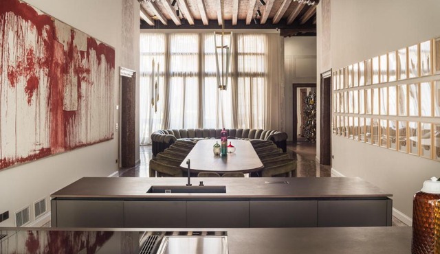 Noble Floor Art Apartment R&R in Venice