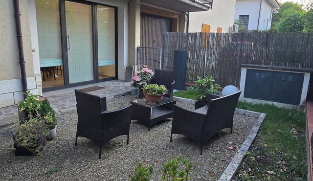 Olly's Nest: 2 Bedrooms, 2 Bathrooms and Parking Space