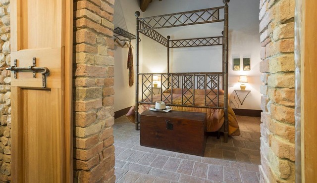 PICCIONAIA - country home with garden in the heart of Chianti - 2 persons in Montespertoli