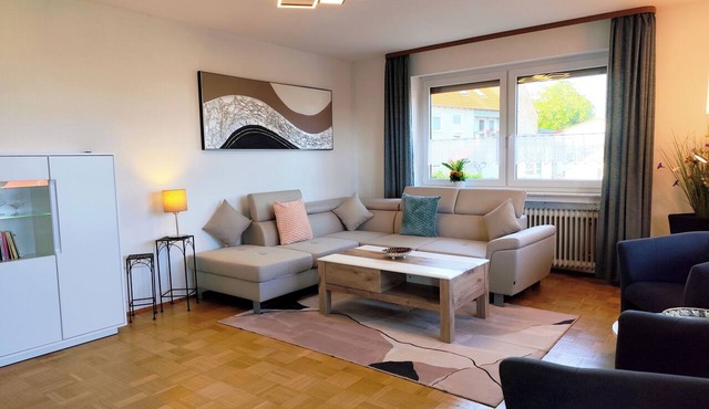 Spacious Vacation Rental with Balcony - BBQ Area - Guest House in Ehingen am Ries in Ehingen am Ries
