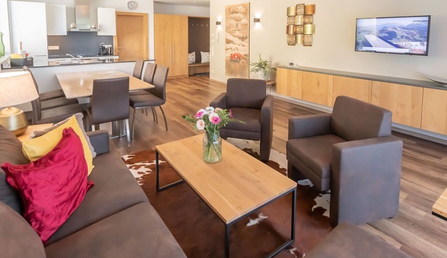 SR, Top 8 - Ap. 100m² mit 3 SZ, Terrasse 11 m² in Zell am See