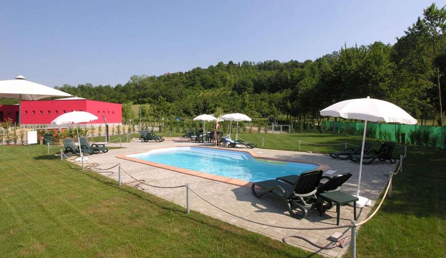 Studio mit Pool in Alba