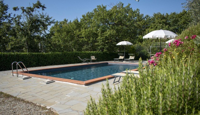Villa Antonella, private pool near Lake Trasimeno in Lisciano Niccone