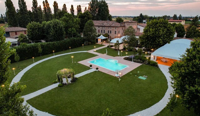 Villa in San Giacomo Roncole with 12 bedrooms sleeps 30