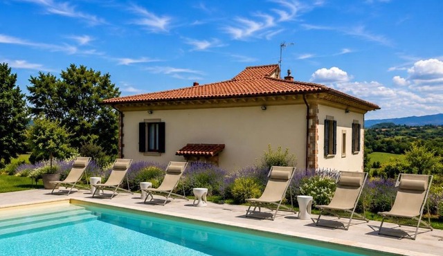 Villa La Gioconda - Heated Pool and Gym