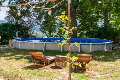 Villa Valle 14 with pool and views of the hills in Bargni