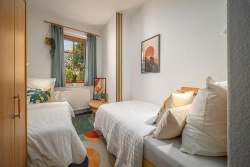 Zentrales Studio - mit Sofa & 2 Einzelbetten in Freiberg