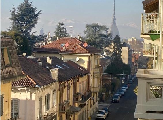 Appartamento vista Mole nel cuore della Gran Madre in Turin