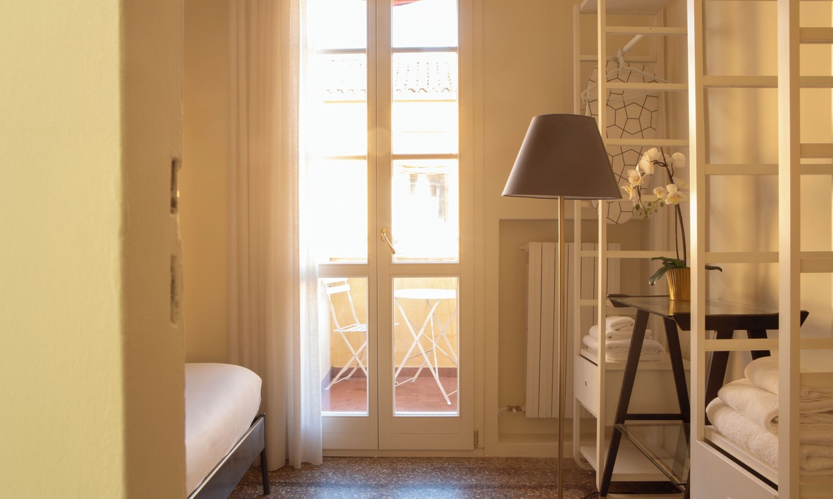 Historic Center Apartment | Luxury apartment in an 18th century building, very central but quiet