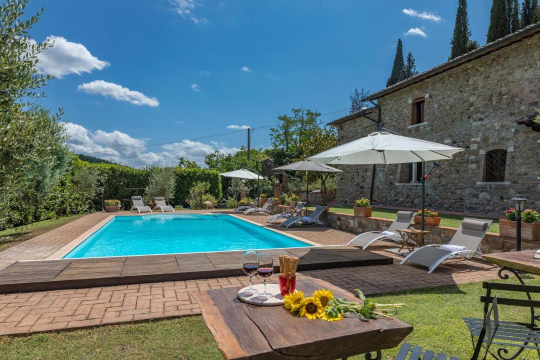 Rapolano Terme Villa | PODERE MONTIONI 6&2, Emma Villas
